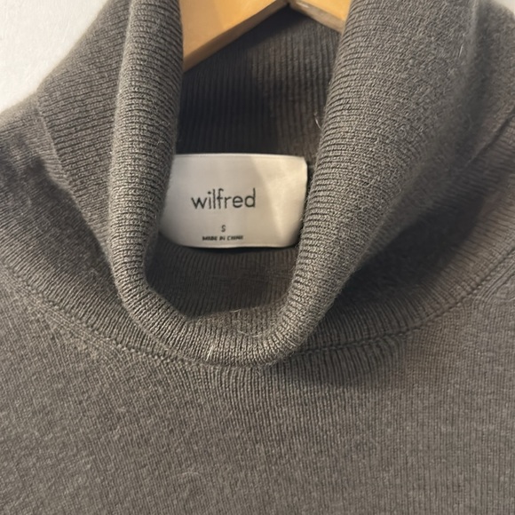 Wilfred Rebecca Sweater size small - Picture 2 of 5